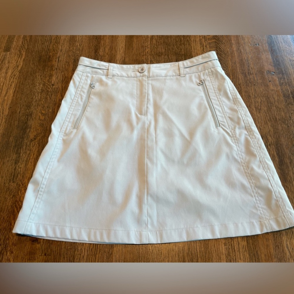 Nivo by Lanctot Gray Skort - Size 2